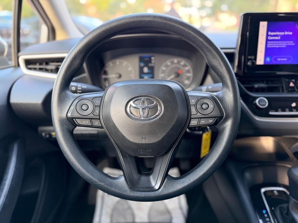 Toyota Corolla LE 2025