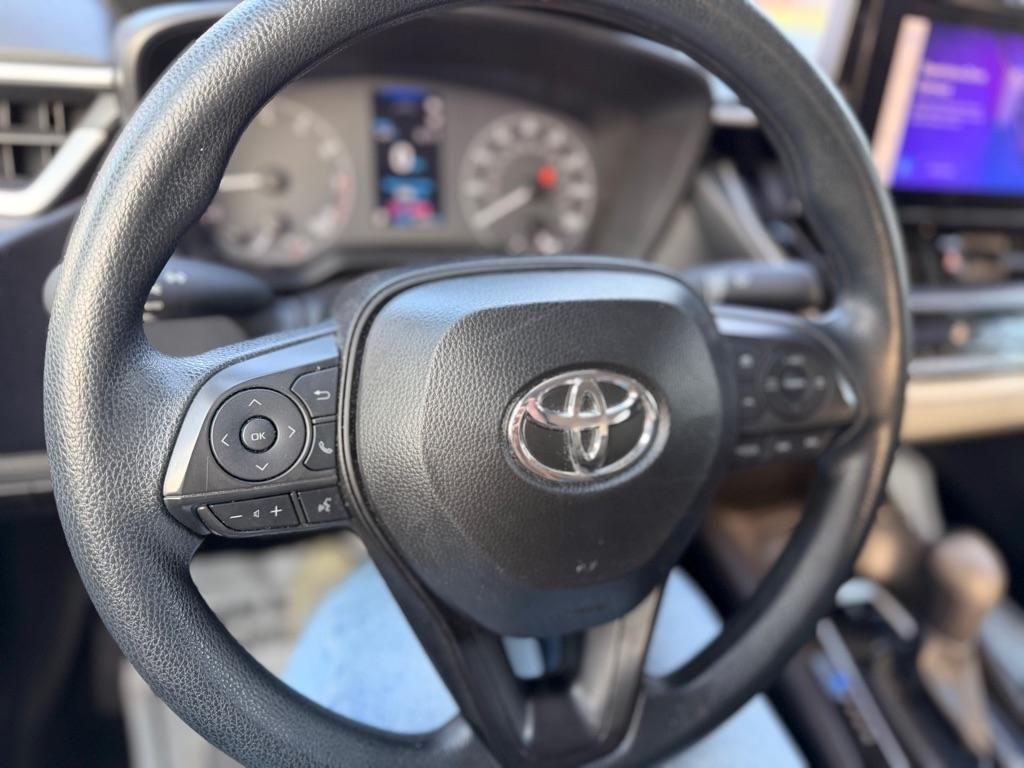 Toyota Corolla LE 2025