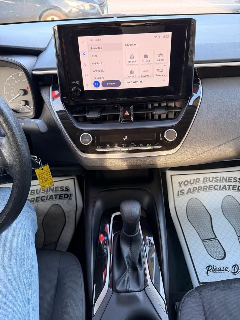 Toyota Corolla LE 2025