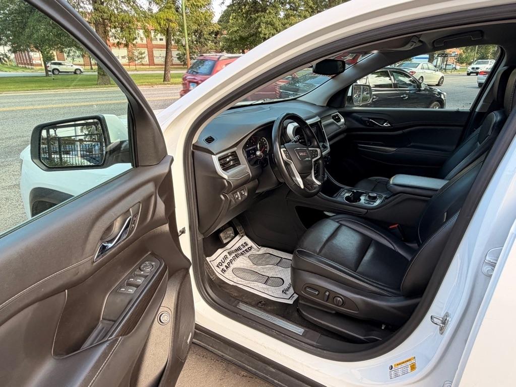 GMC Acadia SLT AWD 2023