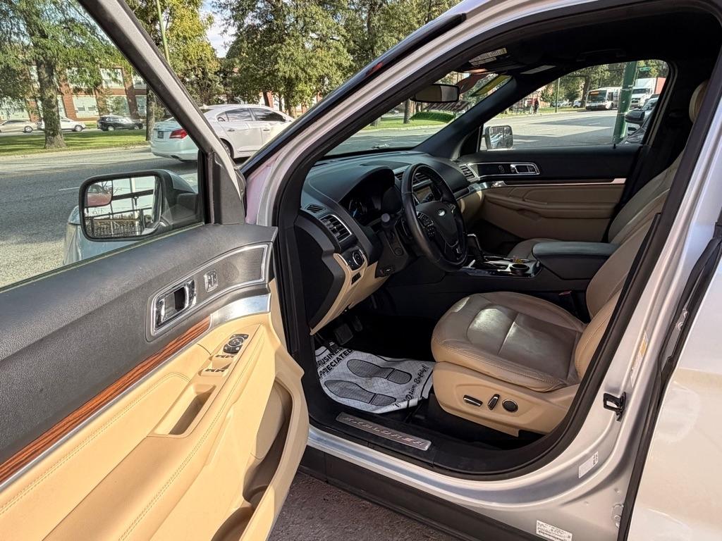 Ford Explorer Limited FWD 2017