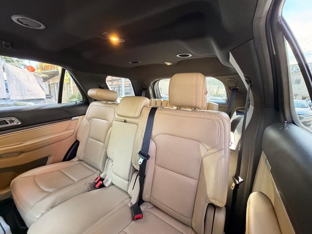Ford Explorer Limited FWD 2017