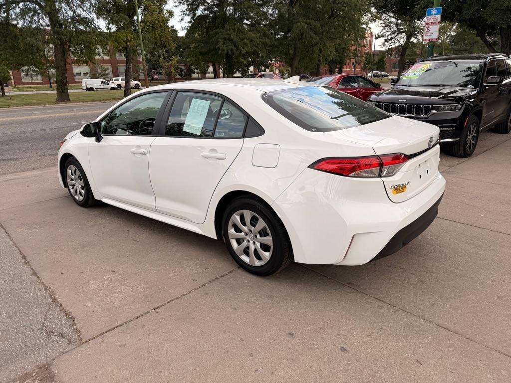 Toyota Corolla LE 2025