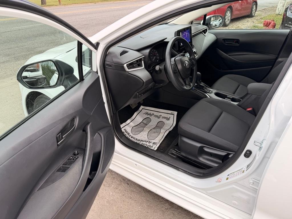 Toyota Corolla LE 2025
