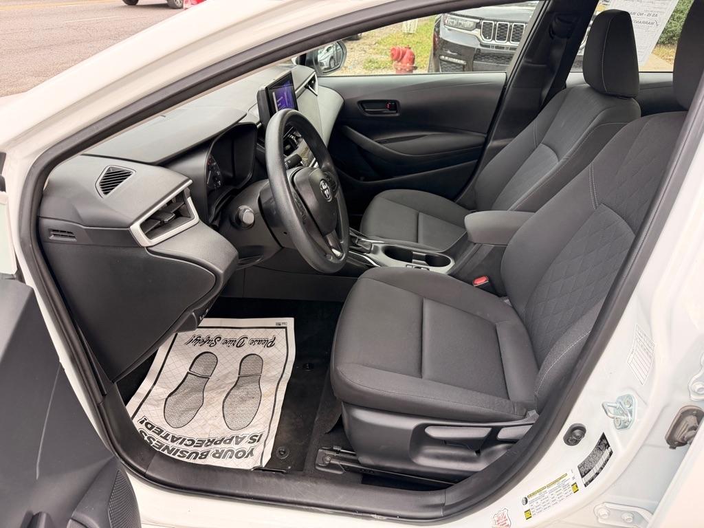 Toyota Corolla LE 2025