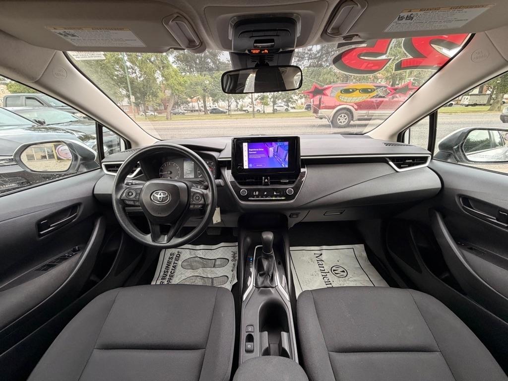 Toyota Corolla LE 2025