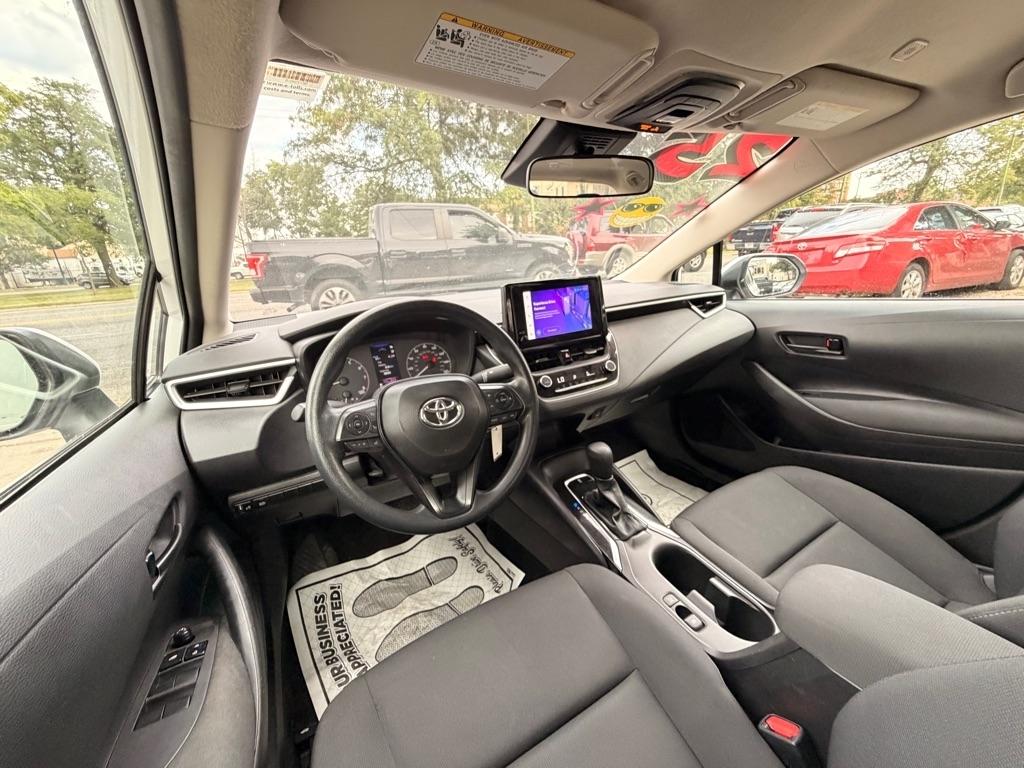 Toyota Corolla LE 2025