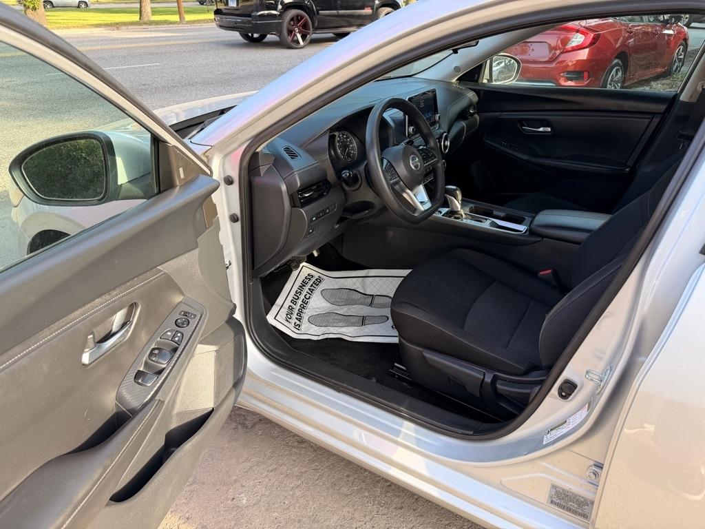 Nissan Sentra SV 2023
