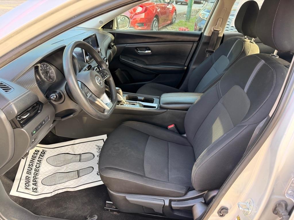 Nissan Sentra SV 2023