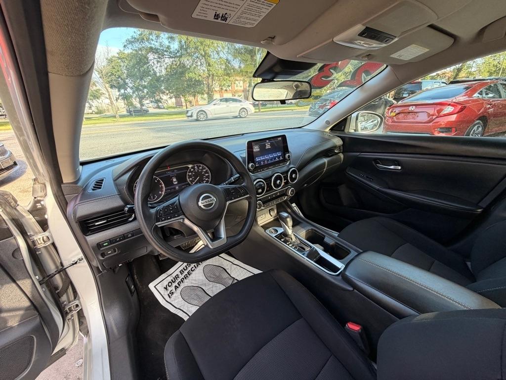Nissan Sentra SV 2023