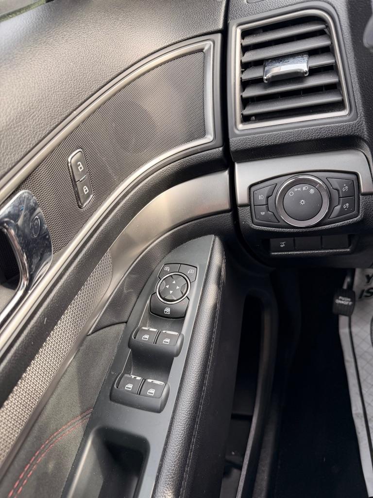 Ford Explorer XLT 4WD 2019