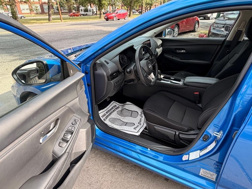Nissan Sentra SV 2025