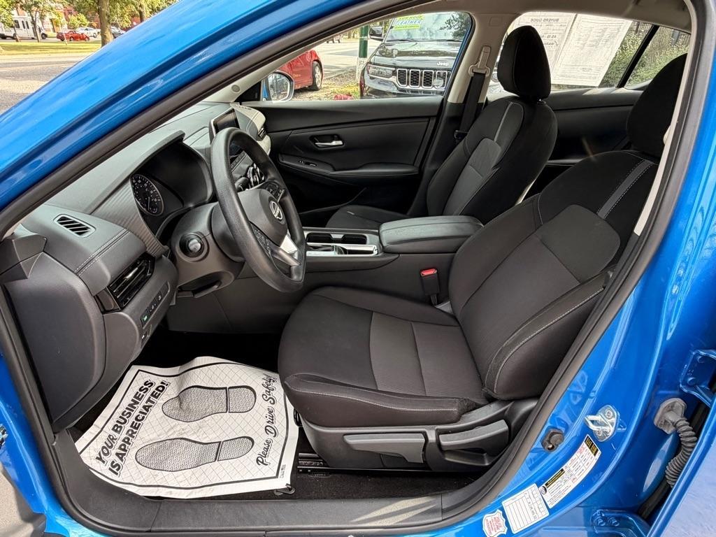 Nissan Sentra SV 2025