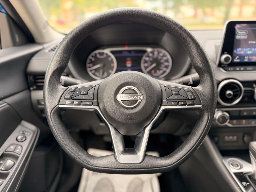 Nissan Sentra SV 2025