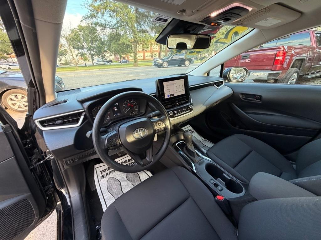 Toyota Corolla LE 2025