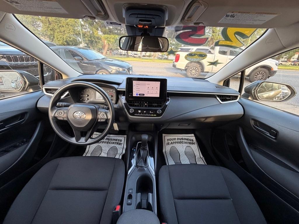 Toyota Corolla LE 2025