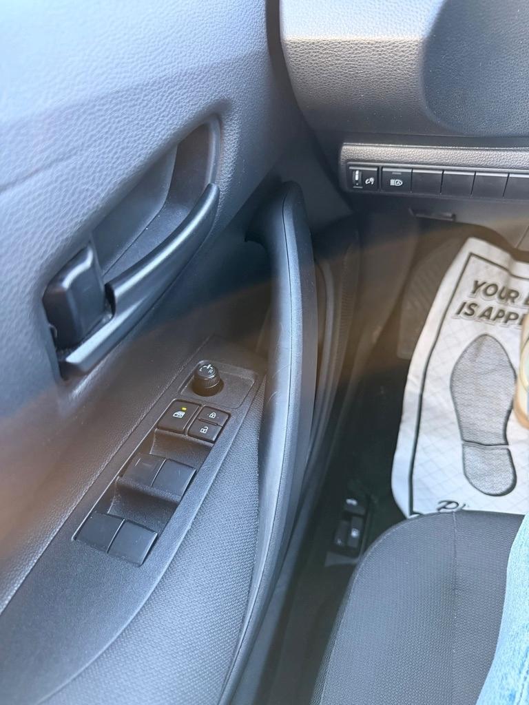 Toyota Corolla LE 2025