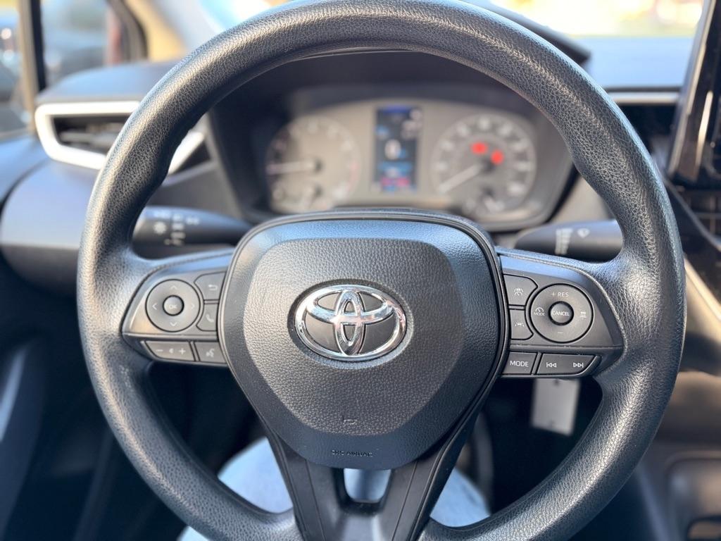 Toyota Corolla LE 2025