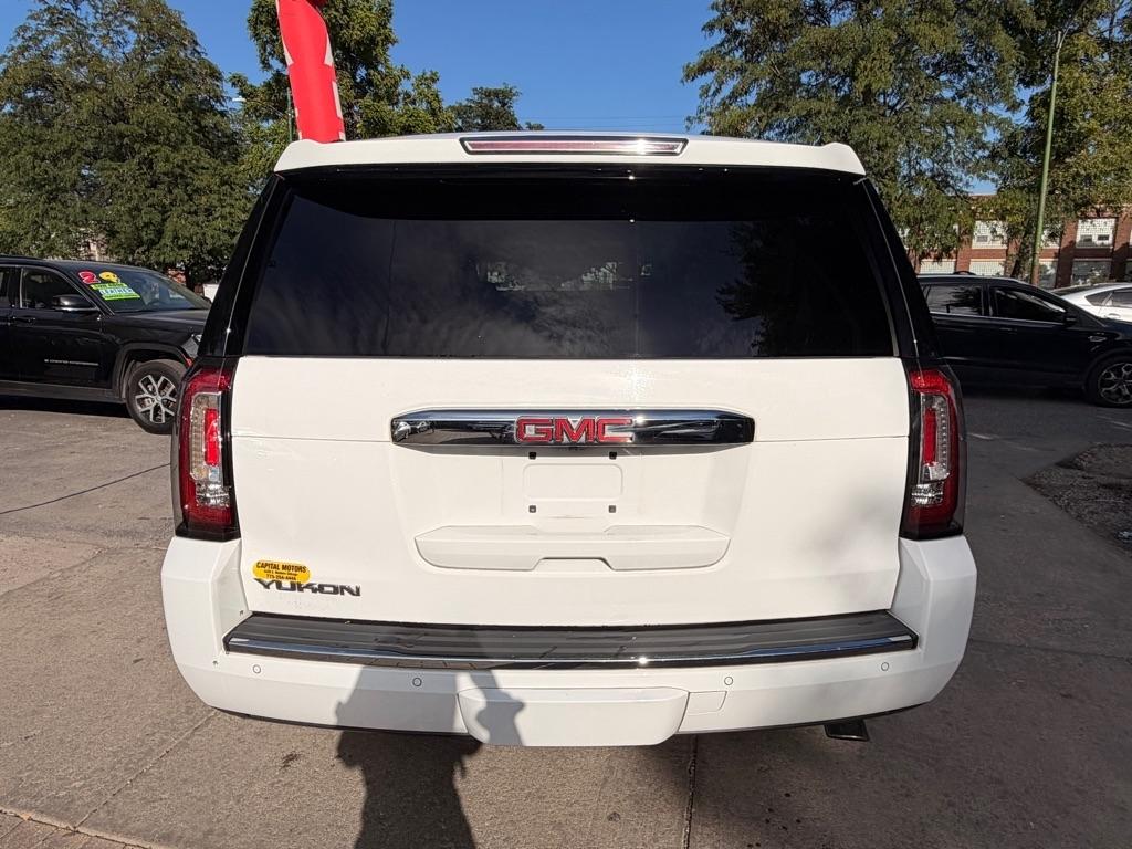 GMC Yukon Denali 4WD 2016