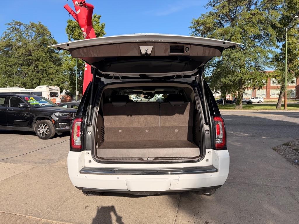 GMC Yukon Denali 4WD 2016