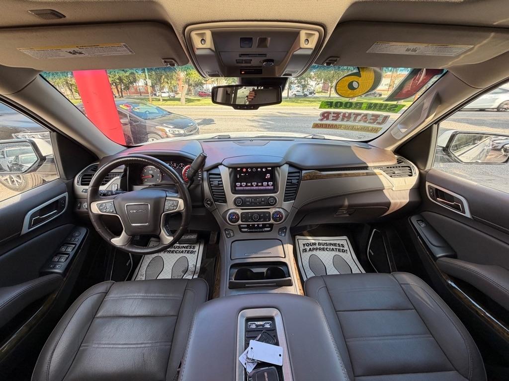 GMC Yukon Denali 4WD 2016