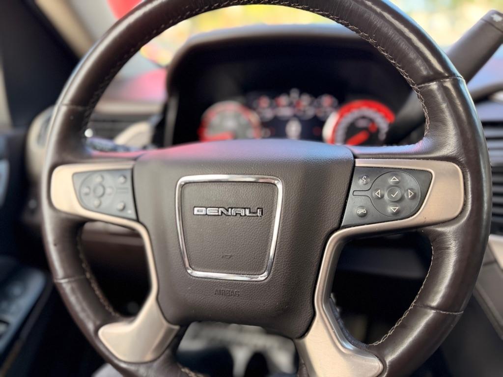 GMC Yukon Denali 4WD 2016