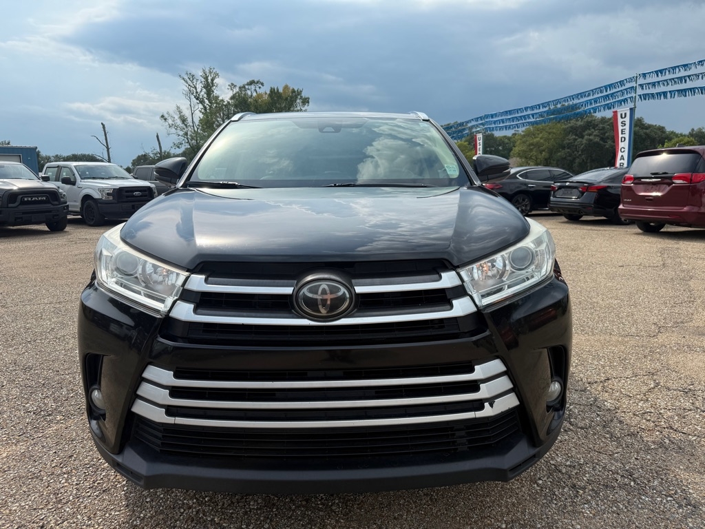 Toyota Highlander XLE FWD V6 2019