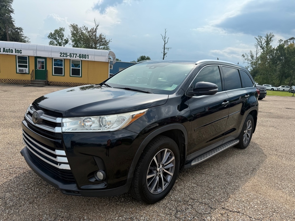 Toyota Highlander XLE FWD V6 2019