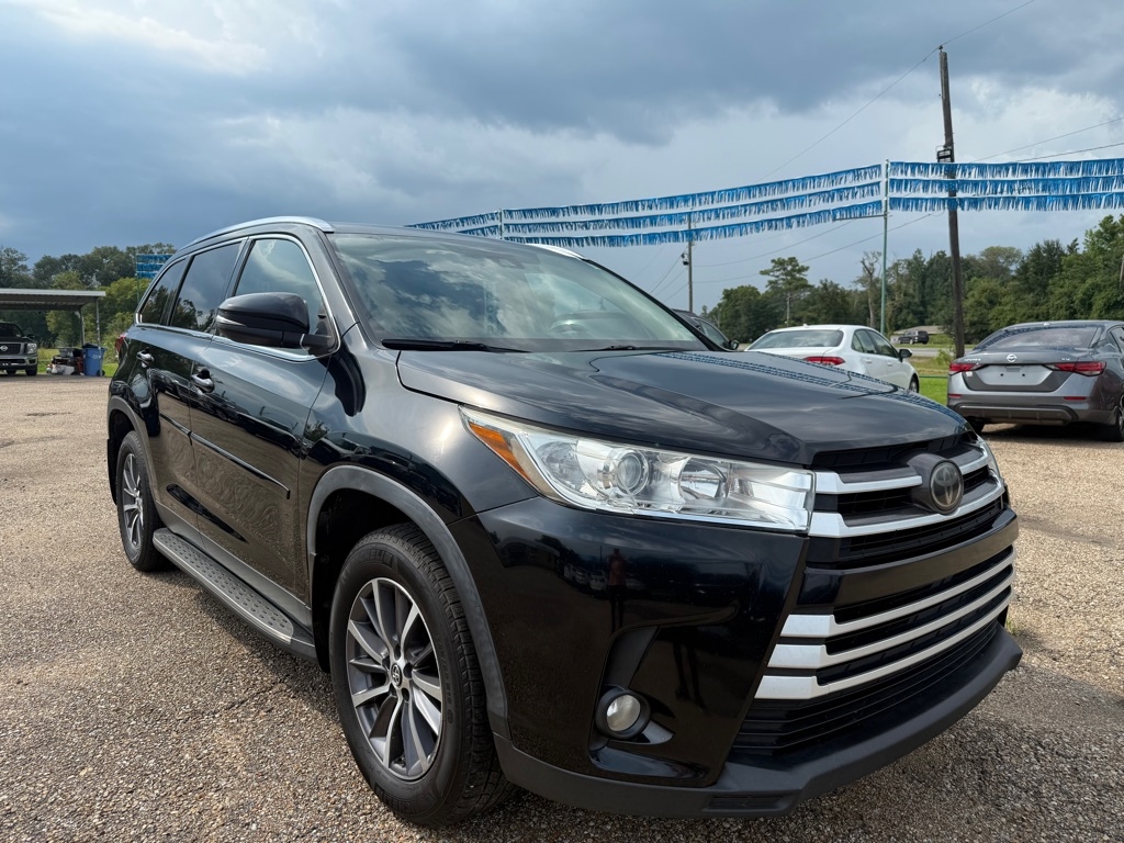 Toyota Highlander XLE FWD V6 2019