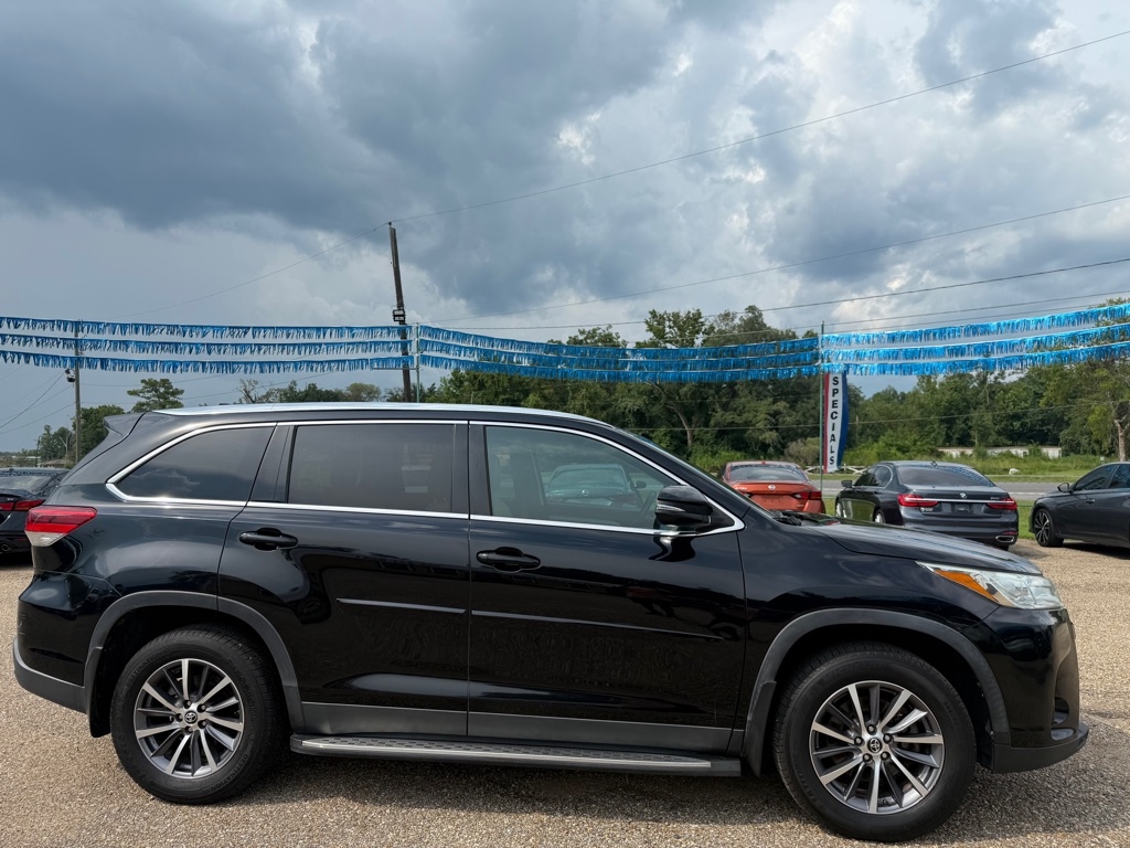 Toyota Highlander XLE FWD V6 2019
