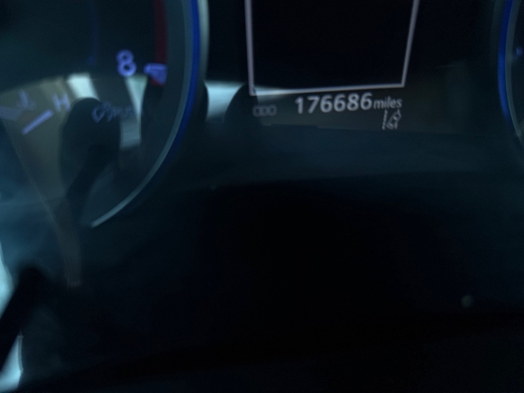 Toyota Highlander XLE FWD V6 2019