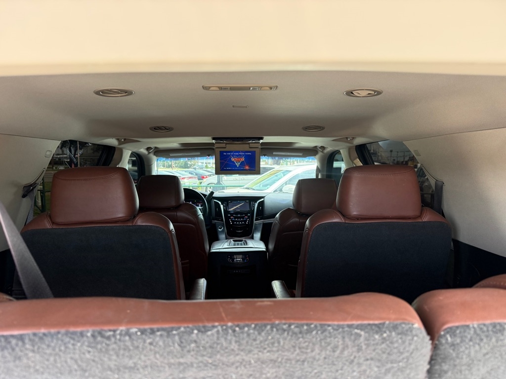 Cadillac Escalade 2WD 4dr Luxury Collection 2016