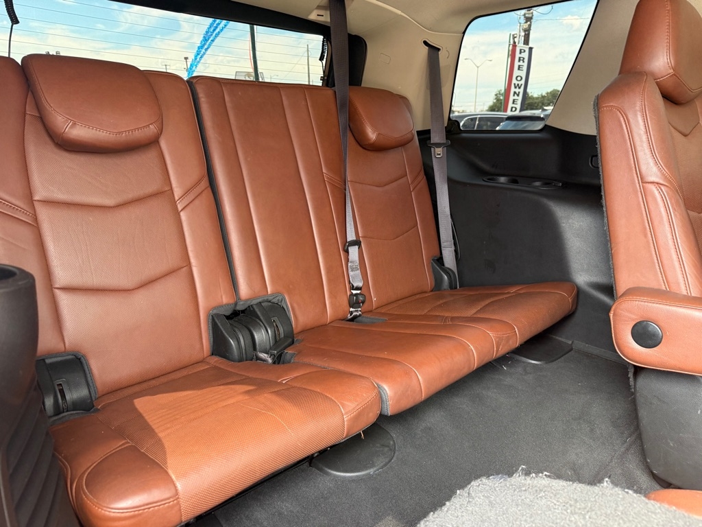 Cadillac Escalade 2WD 4dr Luxury Collection 2016