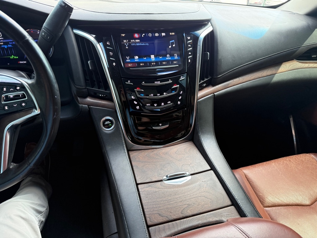 Cadillac Escalade 2WD 4dr Luxury Collection 2016