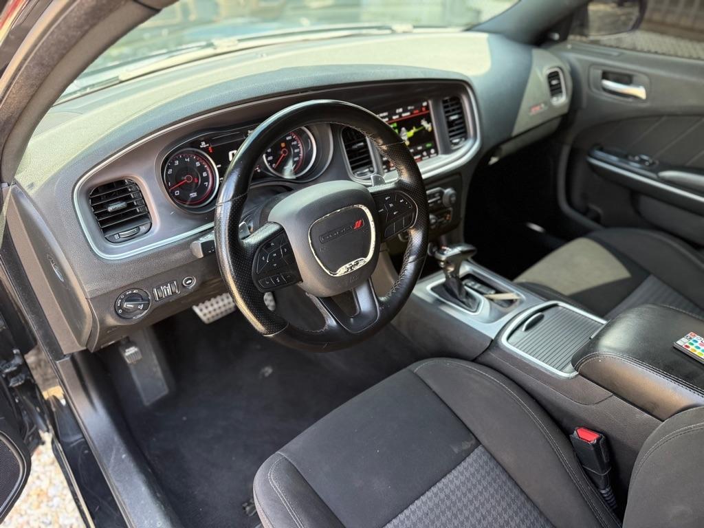 Dodge Charger photo 9