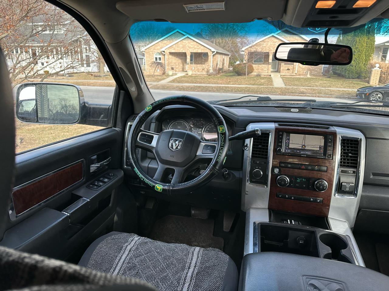 RAM 3500 4WD Crew Cab 149" Laramie 2011