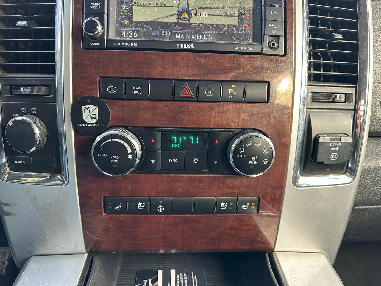 RAM 3500 4WD Crew Cab 149" Laramie 2011