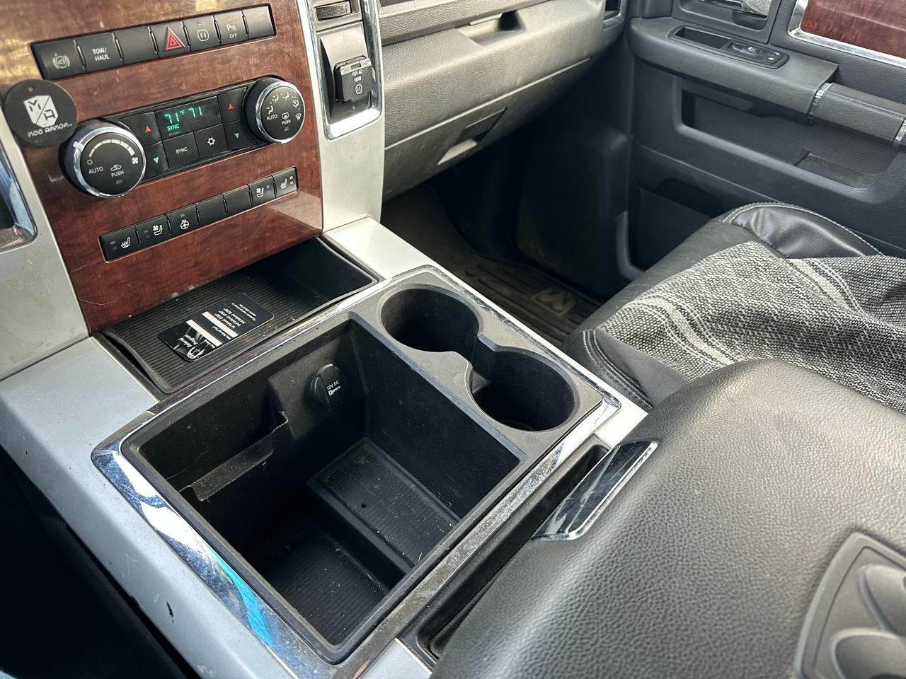 RAM 3500 4WD Crew Cab 149" Laramie 2011