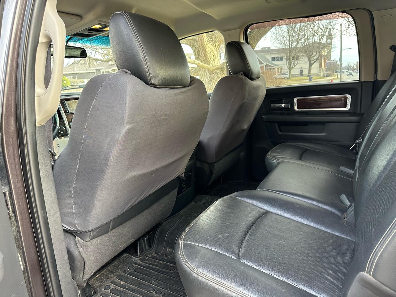 RAM 3500 4WD Crew Cab 149" Laramie 2011