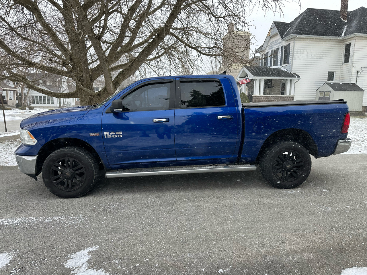 RAM 1500 4WD Crew Cab 140.5" Big Horn 2014