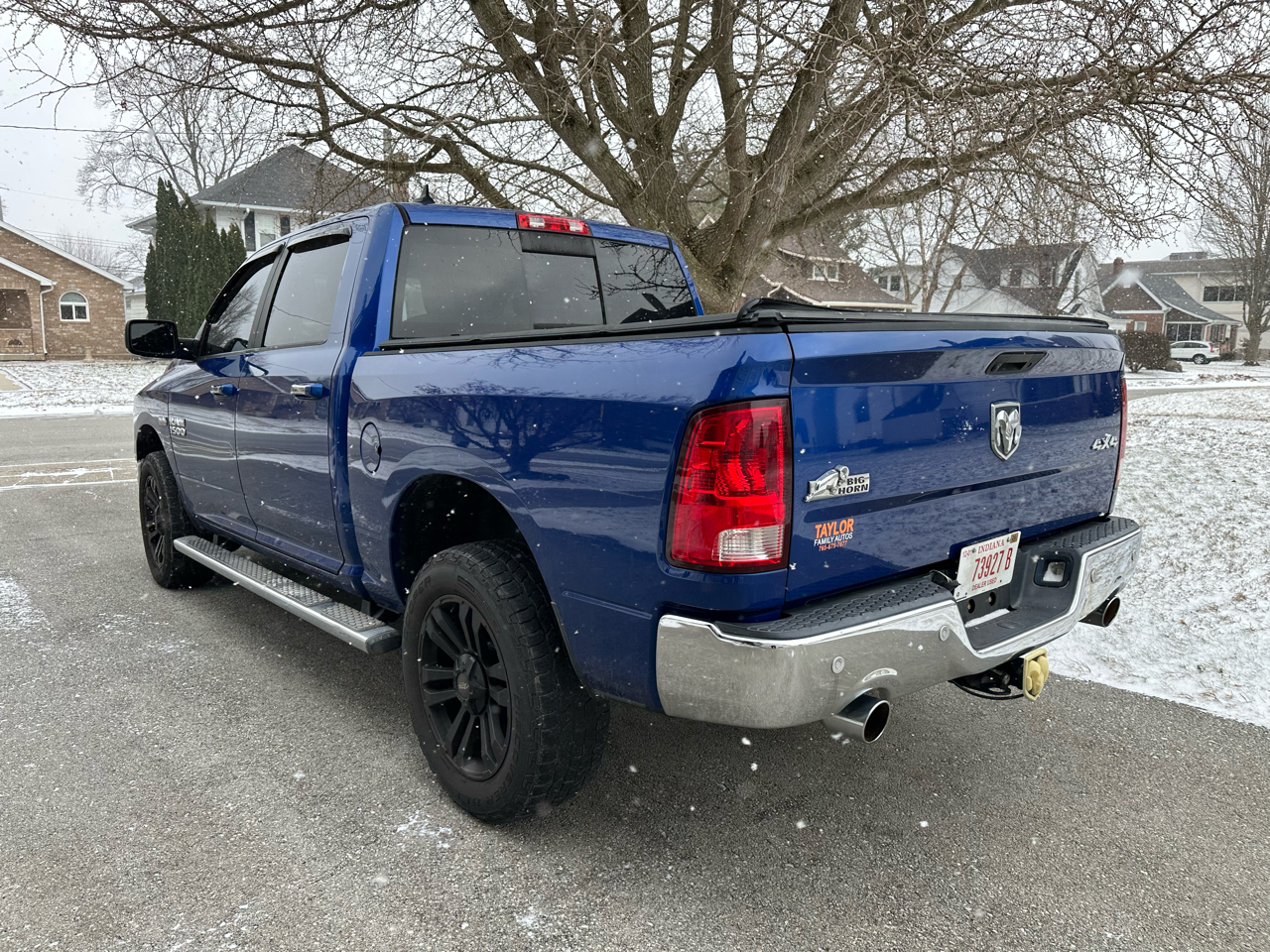 RAM 1500 4WD Crew Cab 140.5" Big Horn 2014