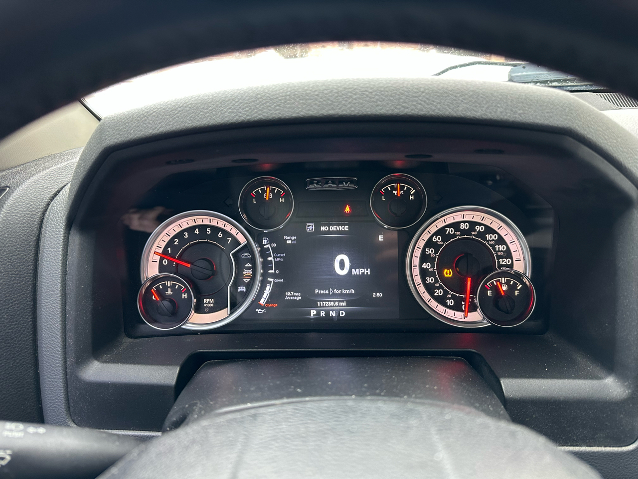 RAM 1500 4WD Crew Cab 140.5" Big Horn 2014