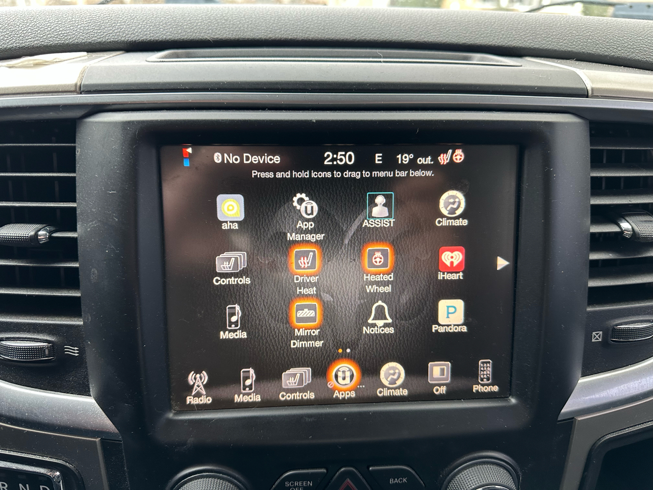 RAM 1500 4WD Crew Cab 140.5" Big Horn 2014