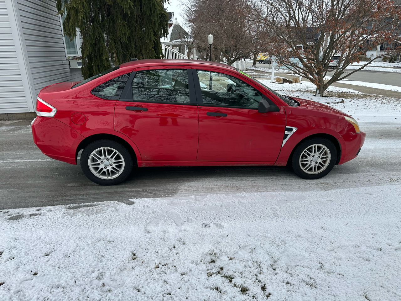Ford Focus SE Sedan 2008