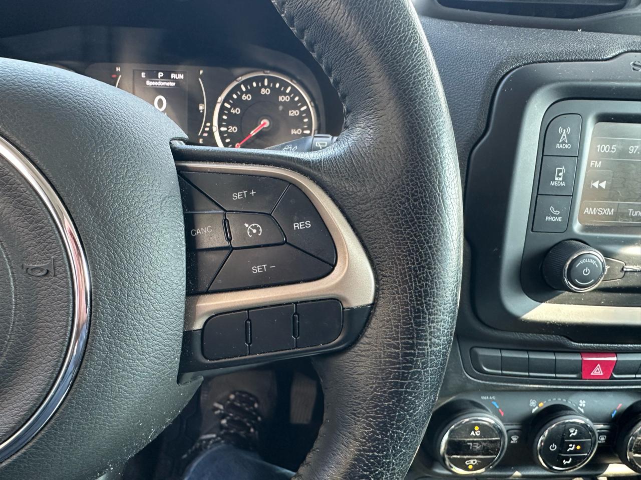 Jeep Renegade Latitude FWD 2015