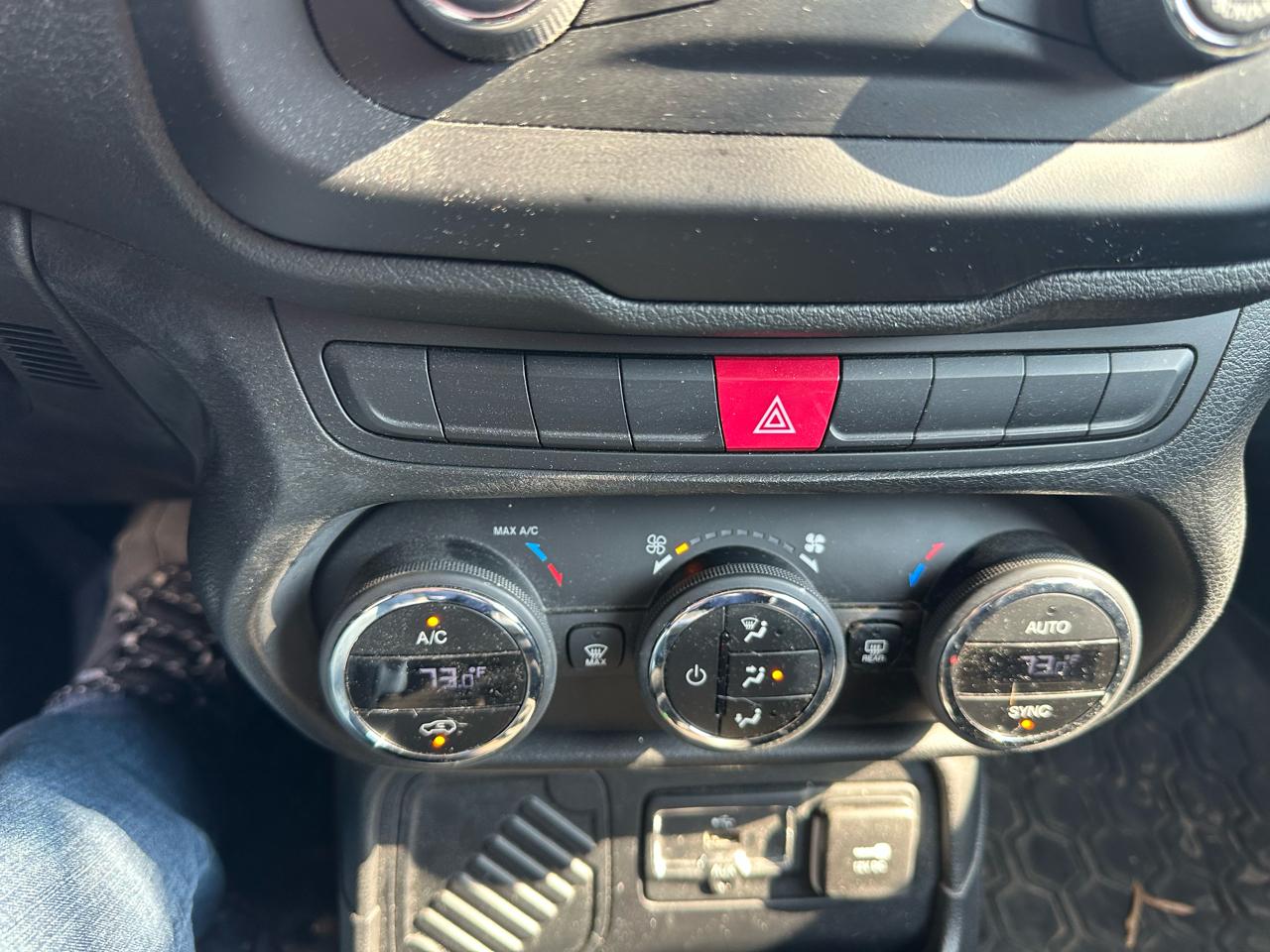 Jeep Renegade Latitude FWD 2015