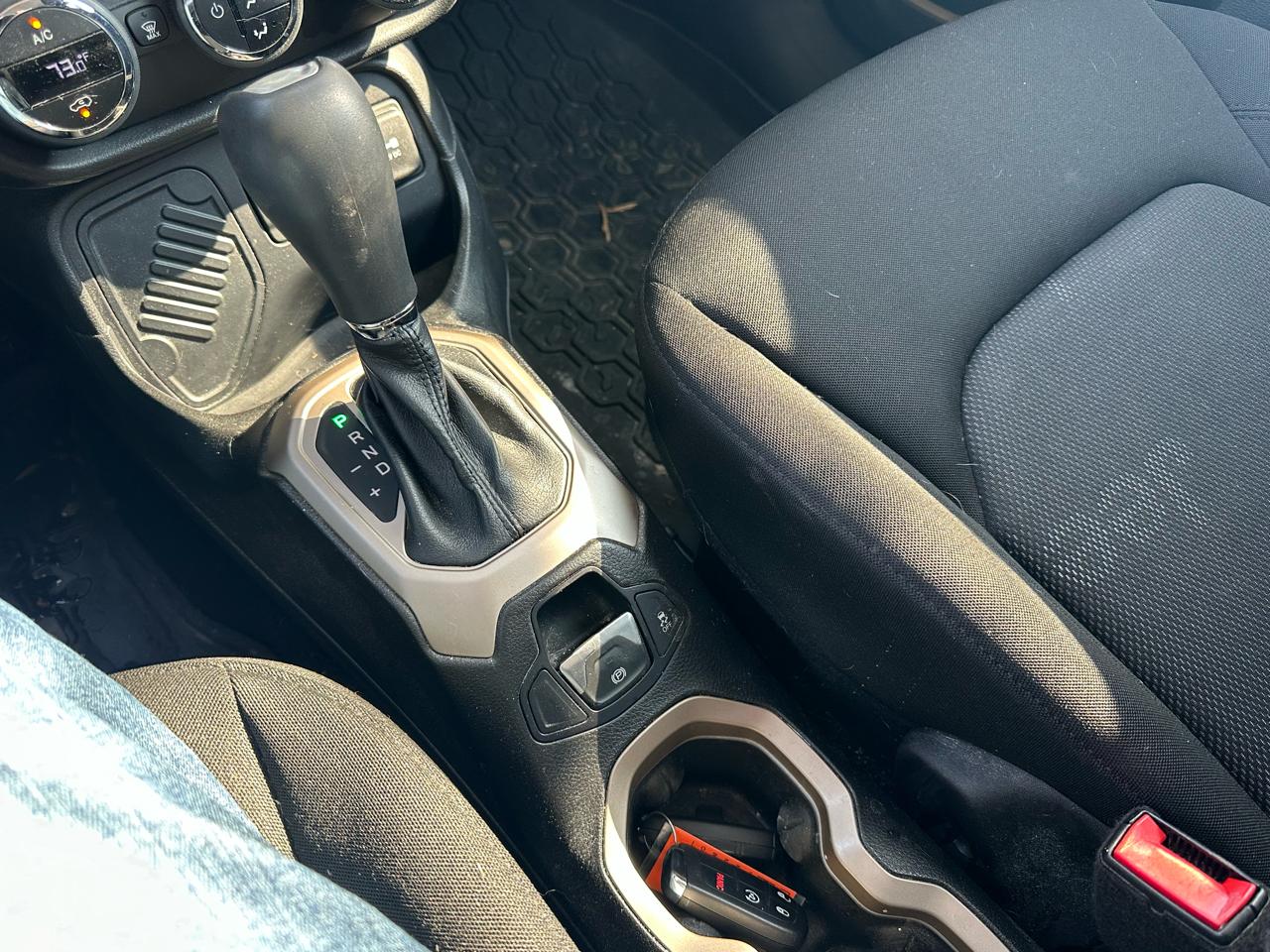 Jeep Renegade Latitude FWD 2015