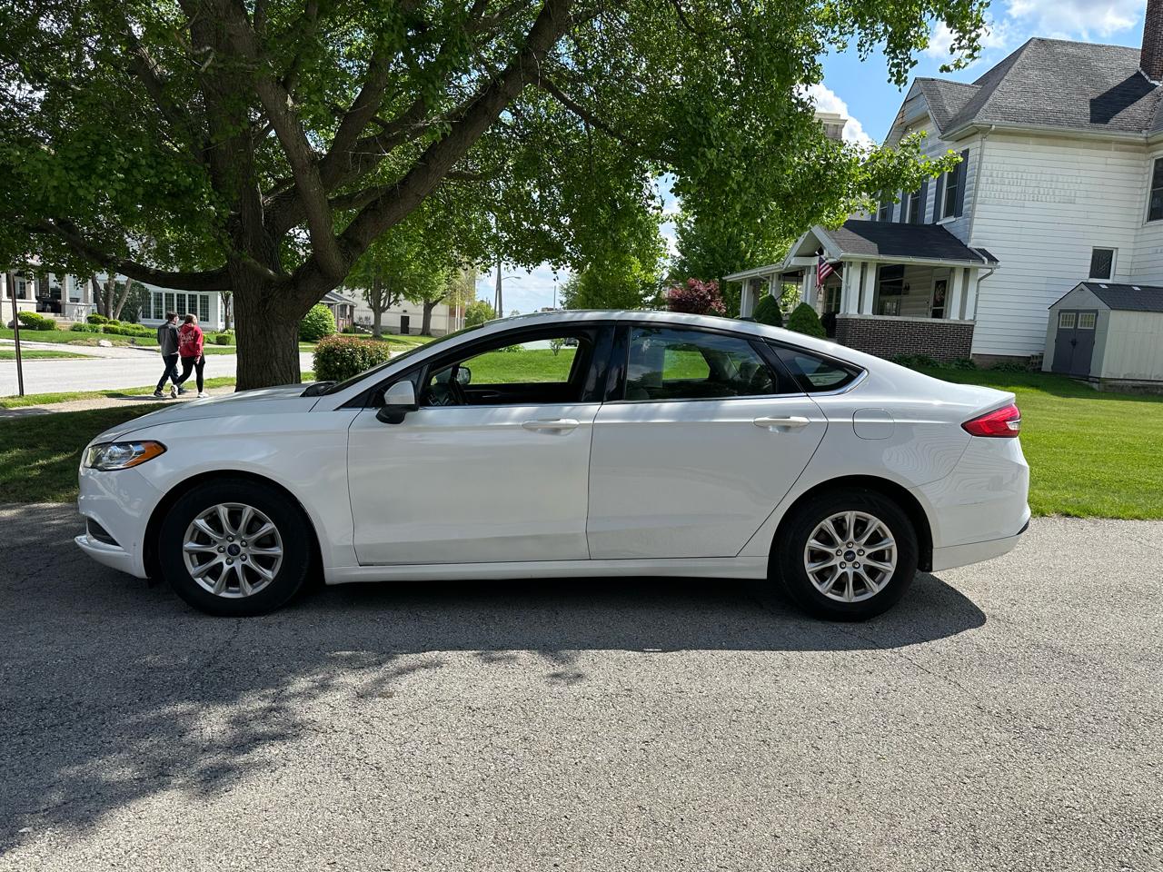 Ford Fusion S 2018