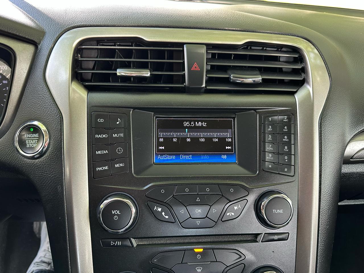 Ford Fusion S 2018
