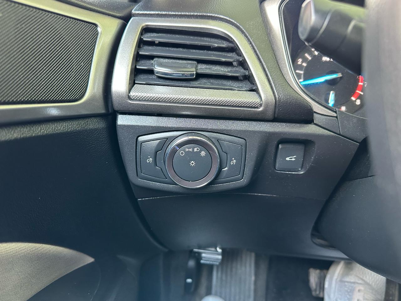 Ford Fusion S 2018